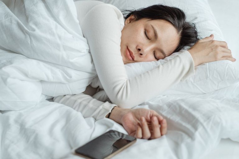 These Apps Can Help to Get a Deep Sleep with Relaxing Songs